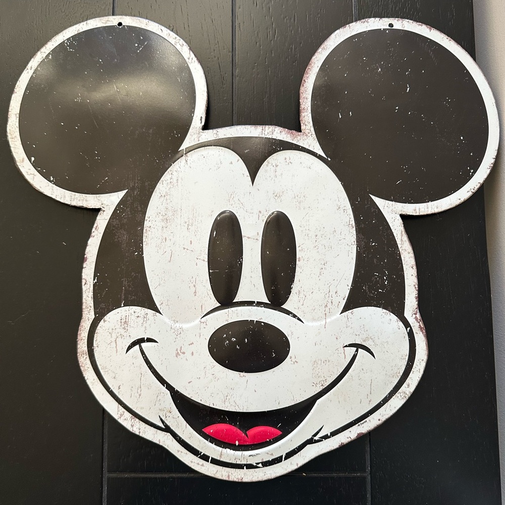 ♥️🖤♥️ Mickey Mouse wall hanging